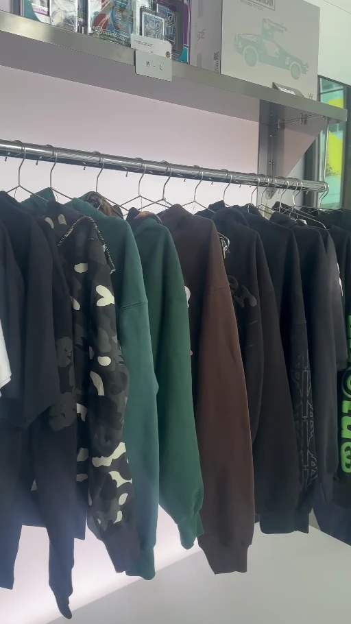 StockX retail visual study